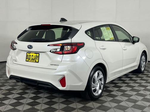 Crystal White Pearl 2024 Subaru Impreza Base