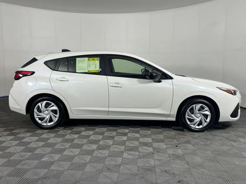Crystal White Pearl 2024 Subaru Impreza Base