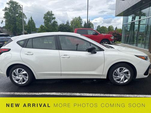 Crystal White Pearl 2024 Subaru Impreza Base