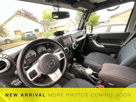 Billet Metallic Clearcoat 2014 Jeep Wrangler Unlimited Polar Edition
