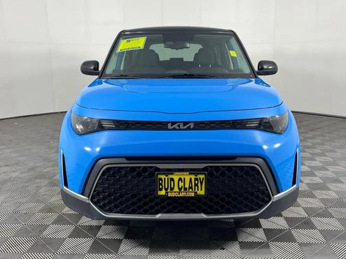 Surf Blue w/Black Roof 2024 Kia Soul S