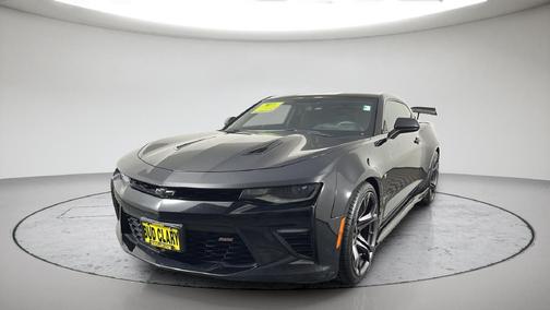 Mosaic Black Metallic 2017 Chevrolet Camaro 1SS