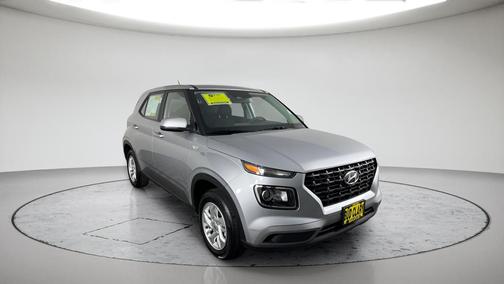 Shimmering Silver 2026 Hyundai VENUE SE