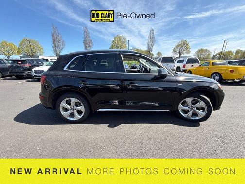 2023 Audi Q5 45 S line Premium Plus