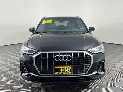 Mythos Black Metallic 2023 Audi Q3 Premium 45 TFSI S line quattro Tiptronic