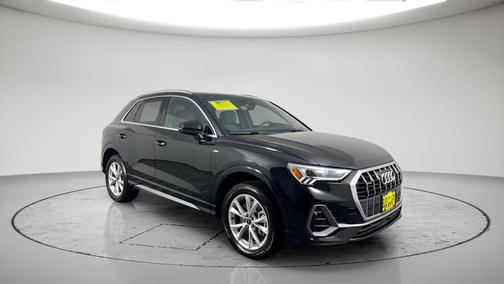 Mythos Black Metallic 2023 Audi Q3 Premium 45 TFSI S line quattro Tiptronic