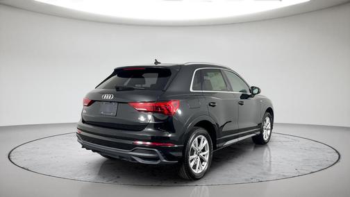 Mythos Black Metallic 2023 Audi Q3 Premium 45 TFSI S line quattro Tiptronic