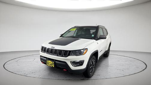 White Clearcoat 2021 Jeep Compass Trailhawk