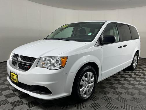 White Knuckle Clearcoat 2019 Dodge Grand Caravan SE