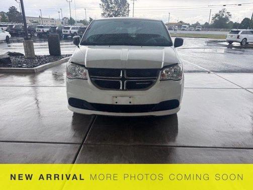 White Knuckle Clearcoat 2019 Dodge Grand Caravan SE