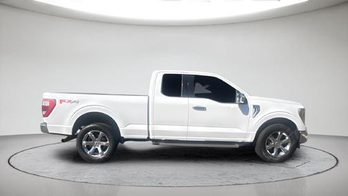 Oxford White 2022 Ford F-150 Lariat