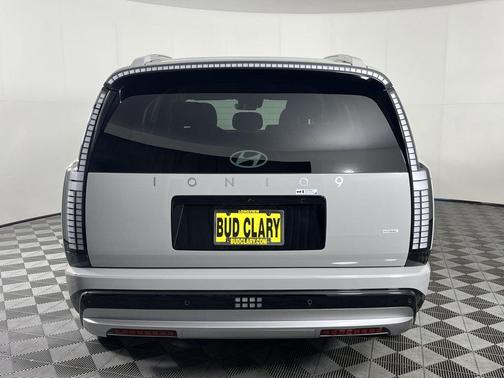 Cyber Gray 2026 Hyundai IONIQ 9 SEL
