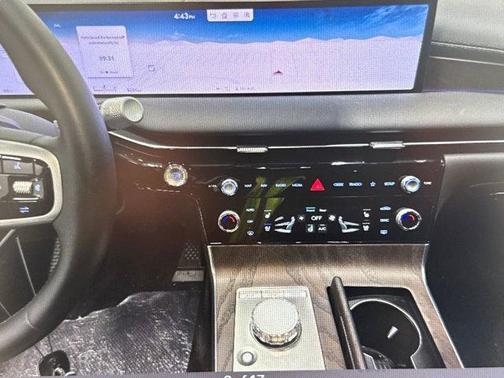 2025 Genesis G80 2.5T Advanced