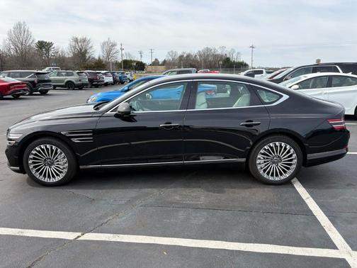 2024 Genesis Electrified G80 Advanced