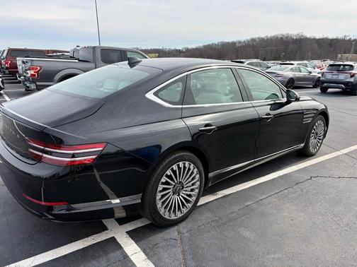 2024 Genesis Electrified G80 Advanced