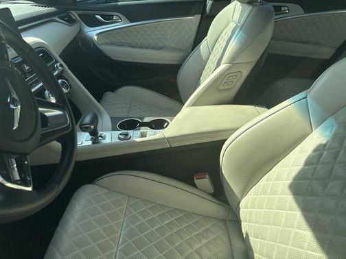 2023 Genesis G70 3.3T