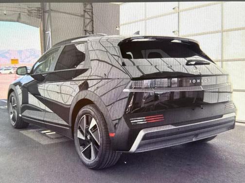 2025 Hyundai IONIQ 5 SEL