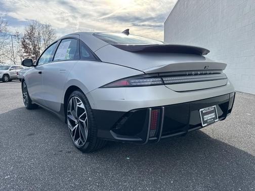 2025 Hyundai IONIQ 6 Limited