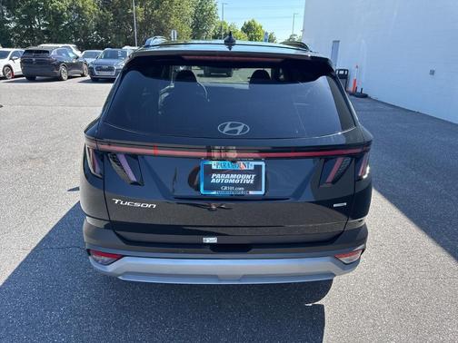 Phantom Black 2026 Hyundai TUCSON Limited