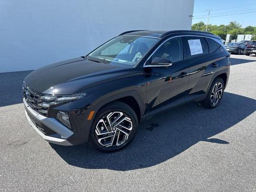 Phantom Black 2026 Hyundai TUCSON Limited