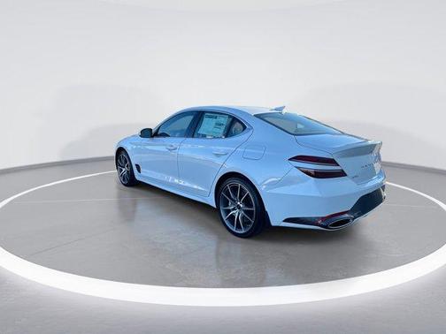 2025 Genesis G70 2.5T