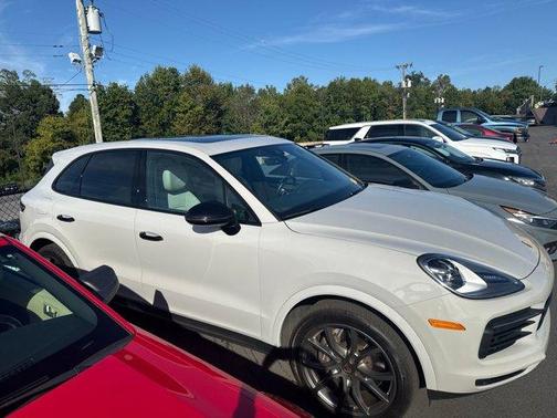 2022 Porsche Cayenne Platinum Edition