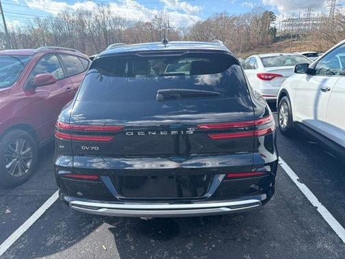 2024 Genesis Electrified GV70 Advanced