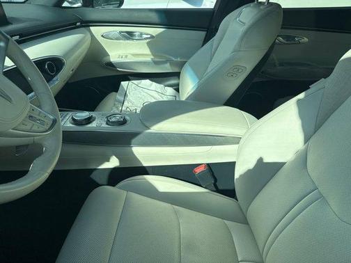 2024 Genesis Electrified GV70 Advanced