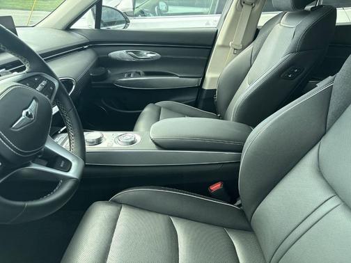 2024 Genesis Electrified GV70 Advanced