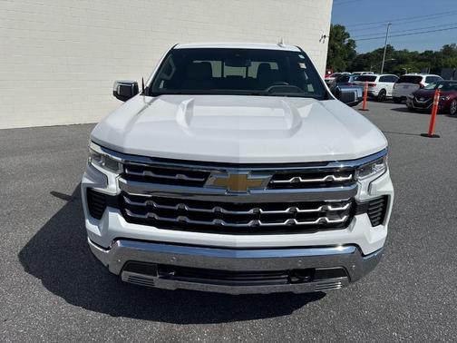 Summit White 2022 Chevrolet Silverado 1500 LTZ