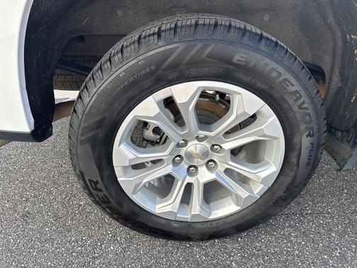 Summit White 2022 Chevrolet Silverado 1500 LTZ
