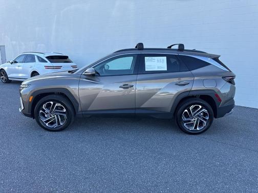2025 Hyundai TUCSON Hybrid Limited