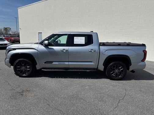 2023 Toyota Tundra Platinum