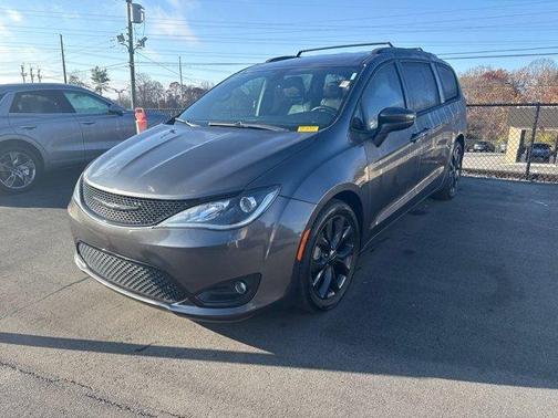 2018 Chrysler Pacifica Touring-L Plus