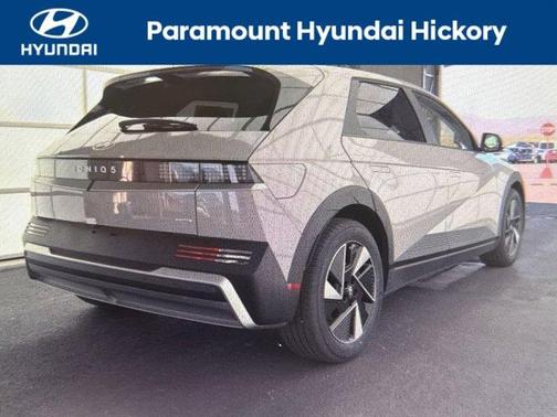 2025 Hyundai IONIQ 5 SE
