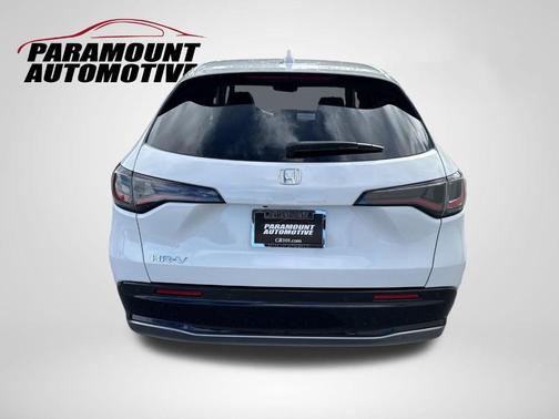 White 2024 Honda HR-V EX-L