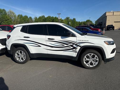 2024 Jeep Compass Sport