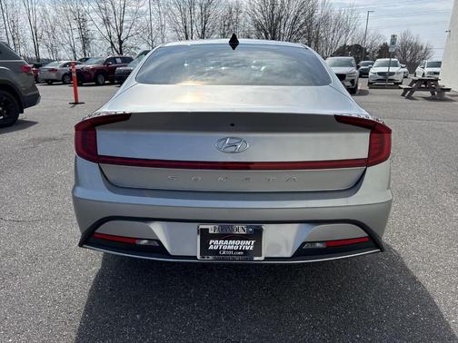 2021 Hyundai SONATA SE