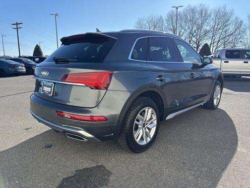 2023 Audi Q5 45 S line quattro Premium