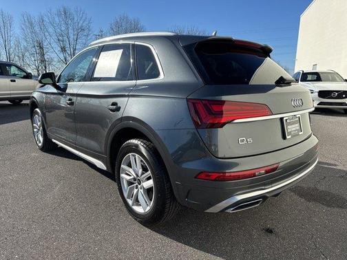 2023 Audi Q5 45 S line quattro Premium