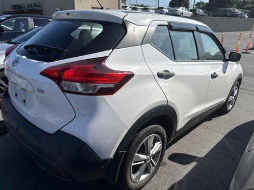 2020 Nissan Kicks S