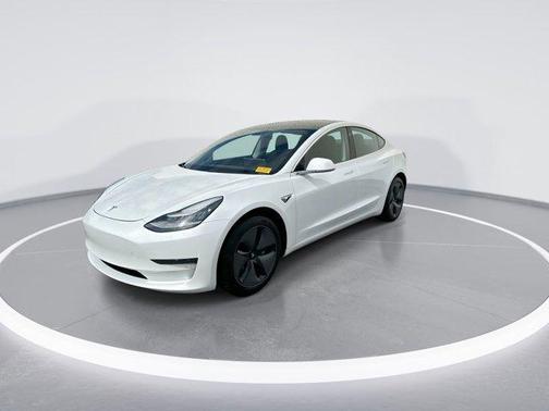 2020 Tesla Model 3 Standard Range Plus
