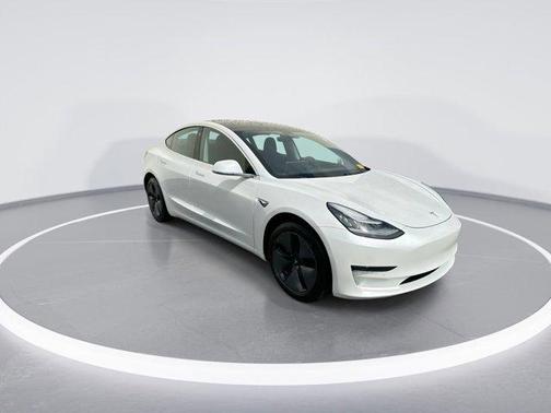 2020 Tesla Model 3 Standard Range Plus