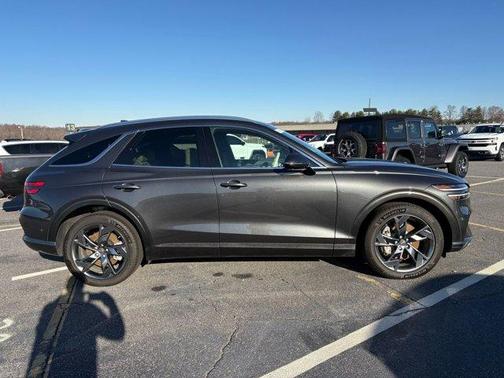 2023 Genesis Electrified GV70 Advanced