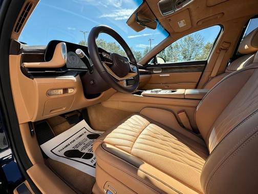 2025 Genesis G90 3.5T e-SC