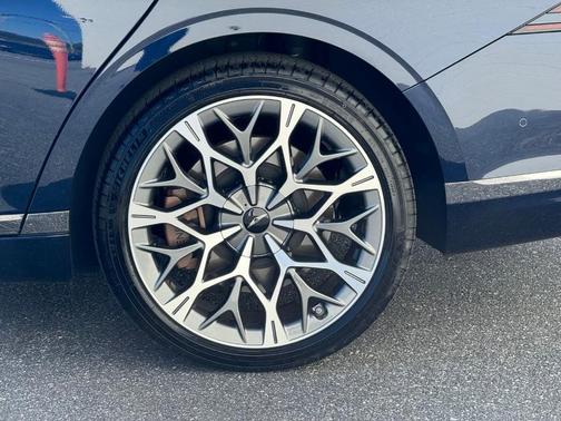 2025 Genesis G90 3.5T e-SC