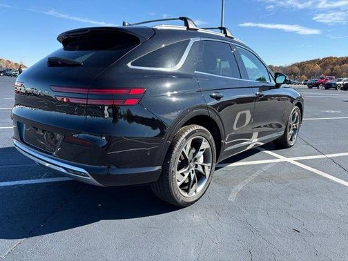 2024 Genesis Electrified GV70 Advanced