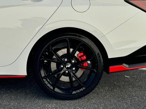 2025 Hyundai ELANTRA N Base
