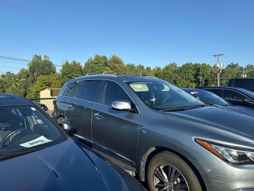 2018 INFINITI QX60 Base