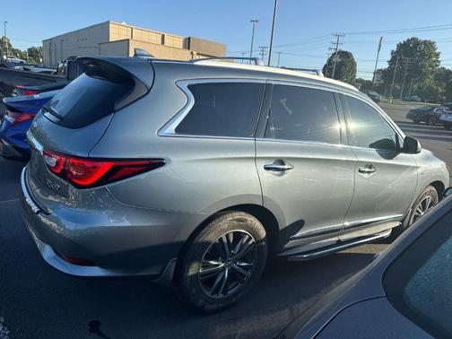2018 INFINITI QX60 Base